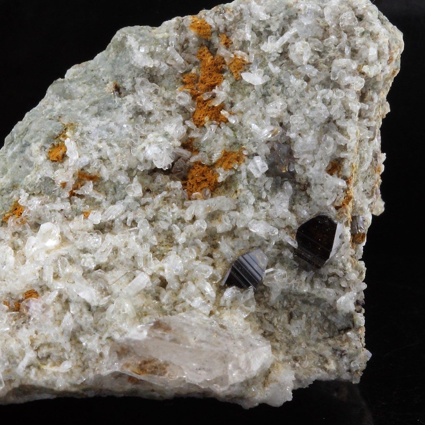 Anatase. 70.3 carats. St Christophe-en-Oisans, Bourg d'Oisans, France