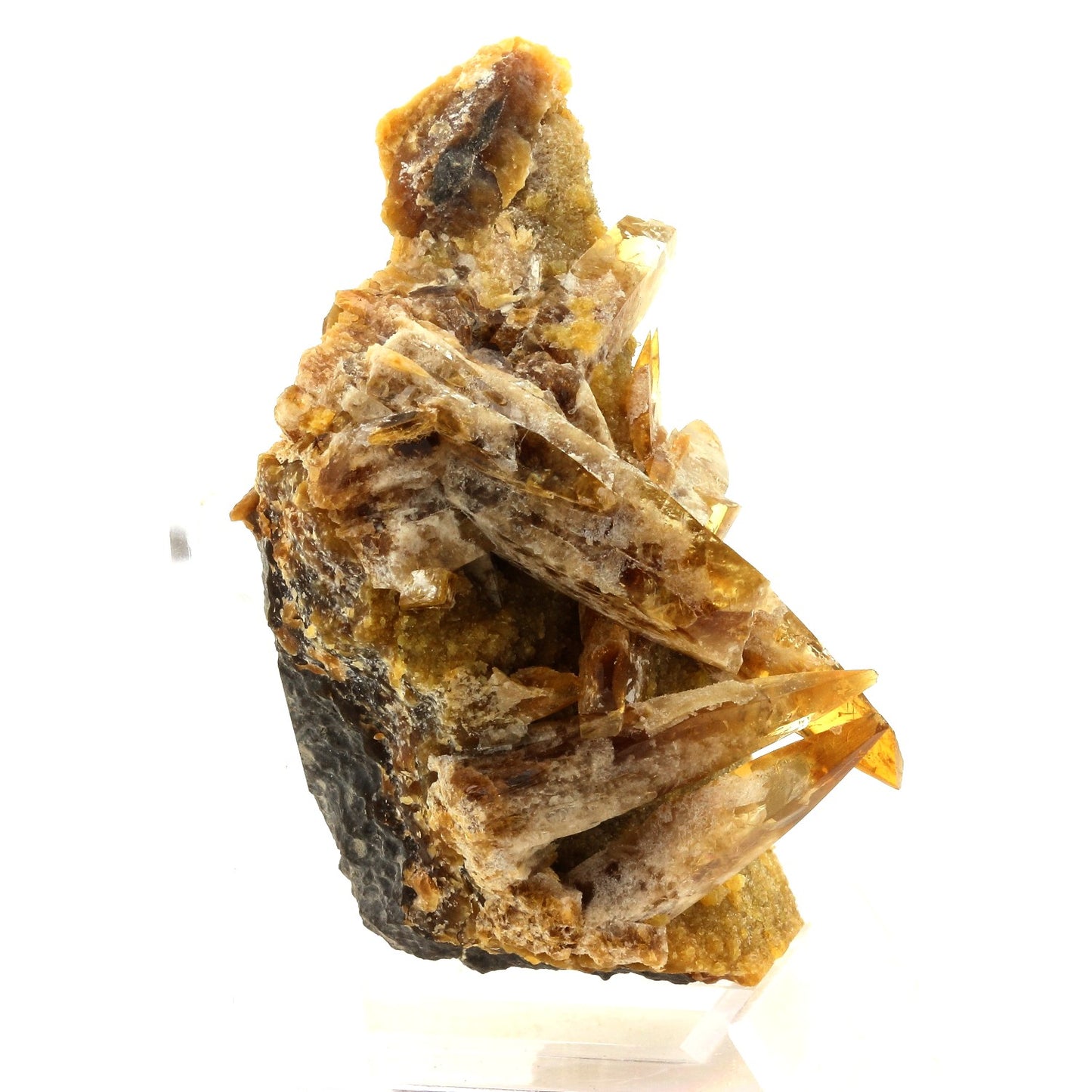 Baryte, Calcite. 1040.0 carats. Elk Creek locality, South Dakota, USA