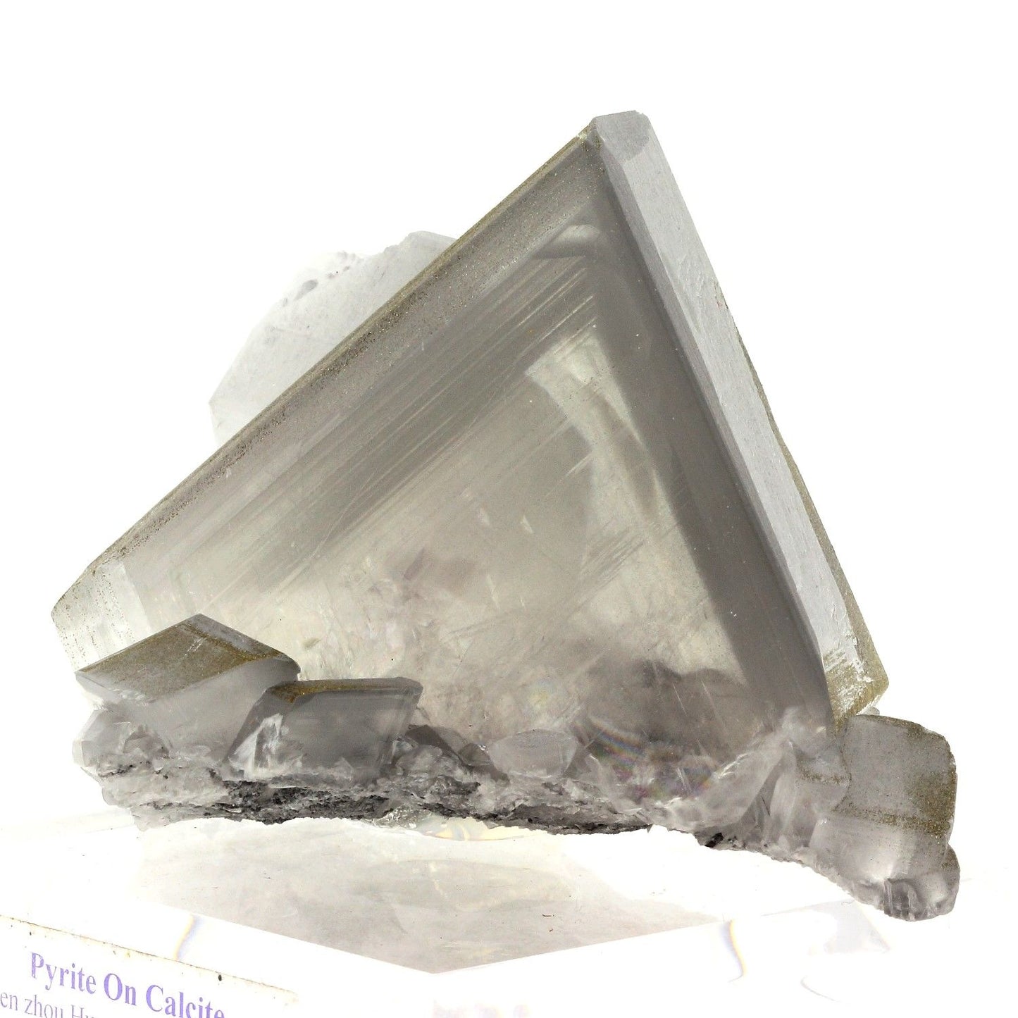 Calcite + Pyrite. 2980.0 carats. Chenzhou, Hunan, Chine