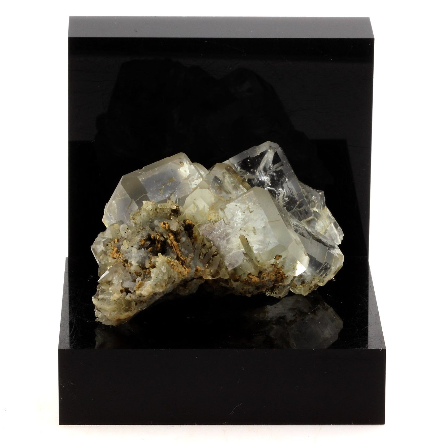Fluorite. 721.3 carats. Nikolaevskiy Mine, Dal'negorsk, Russie