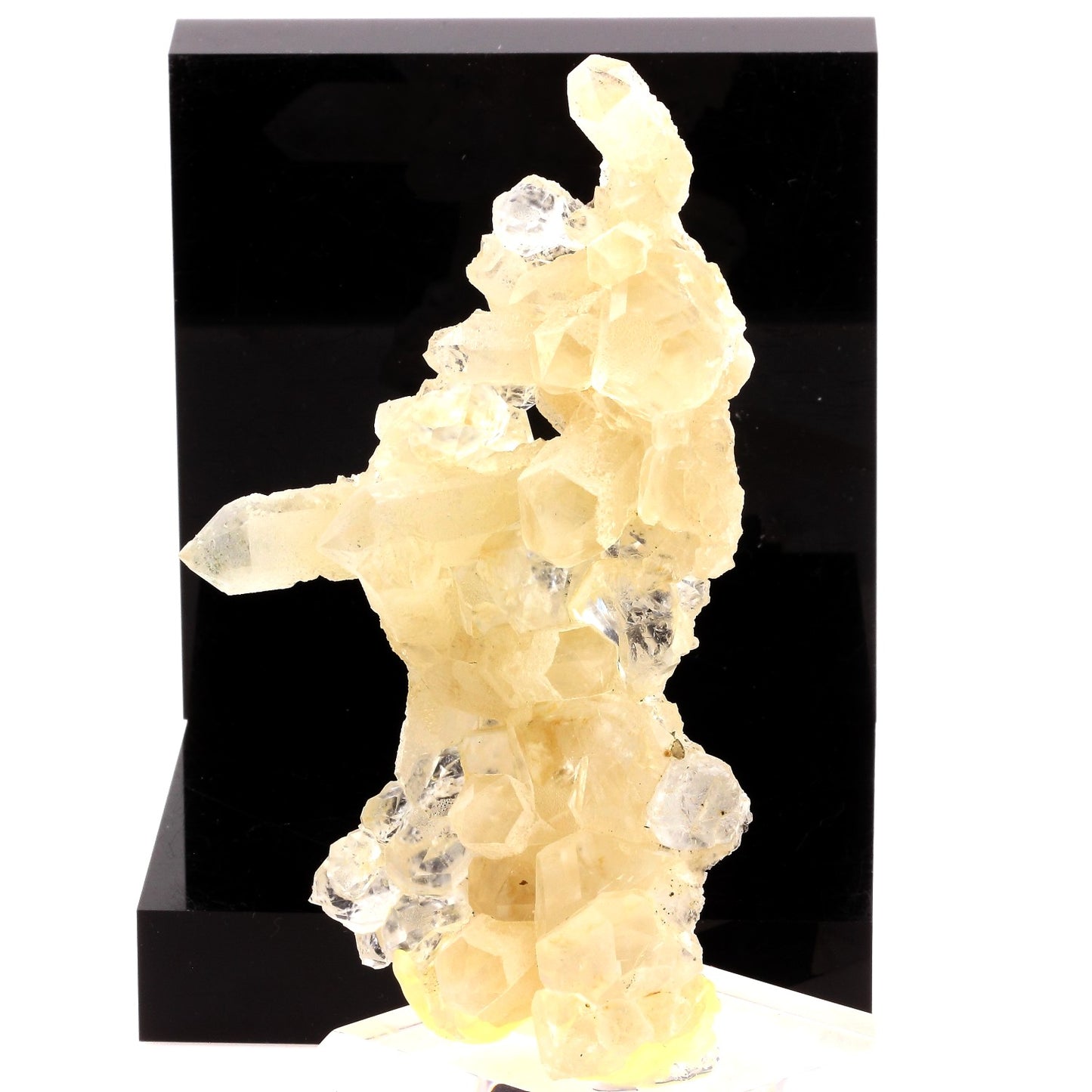Quartz + Fluorite. 1675.0 carats. Huanggang, Inner Mongolia, Chine