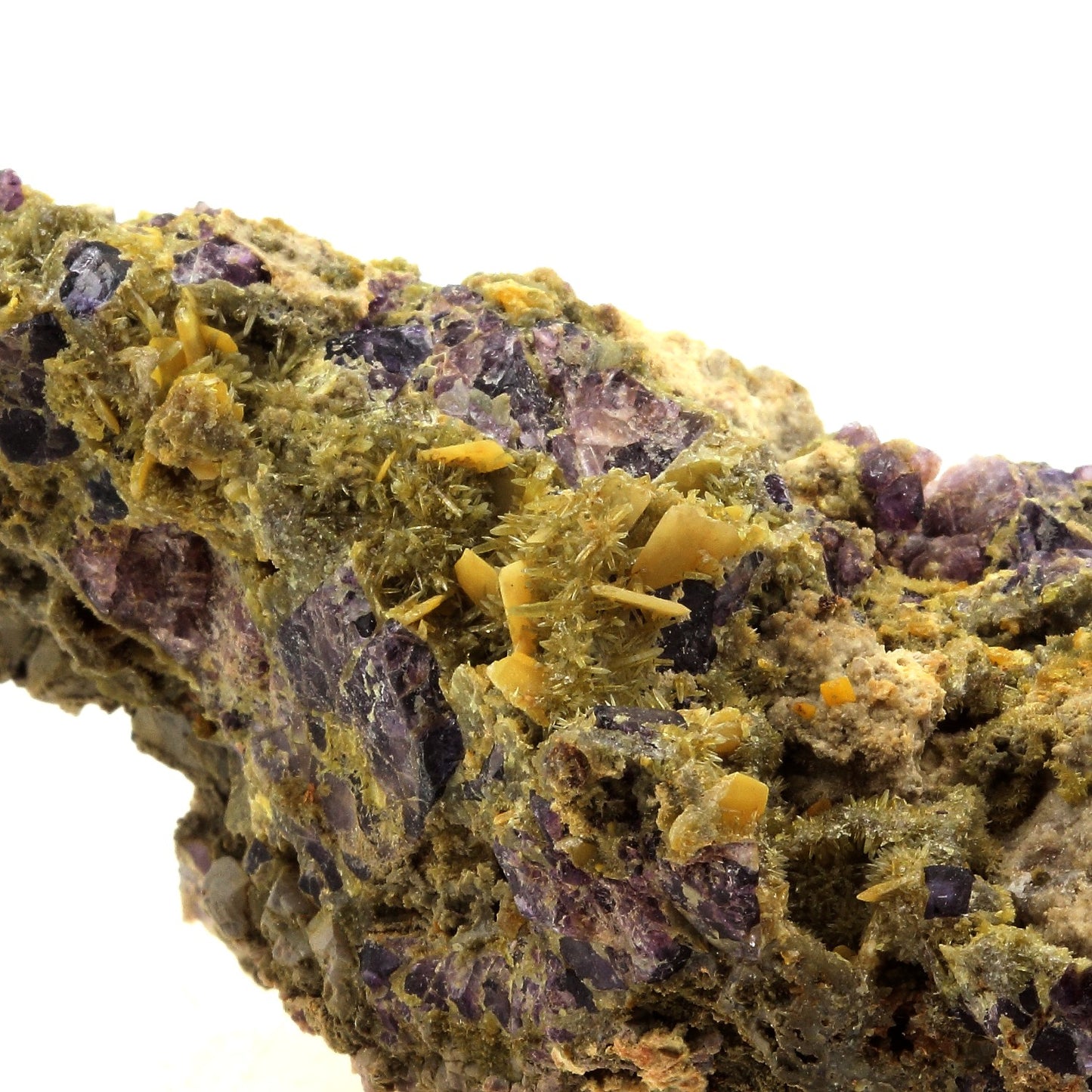 Wulfenite, Mimetite, Baryte, Fluorite. 438.3 carats. Lantignié, France