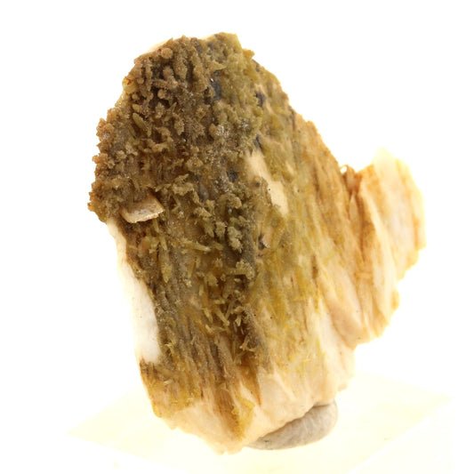 Wulfenite, Mimetite, Baryte. 46.2 carats. Lantignié, Beaujeu, France