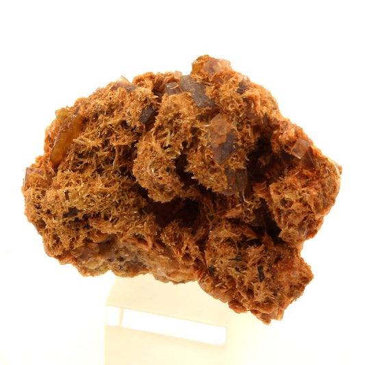 Wulfenite, Mimetite, Baryte, Fluorite. 27.5 carats. Lantignié, France