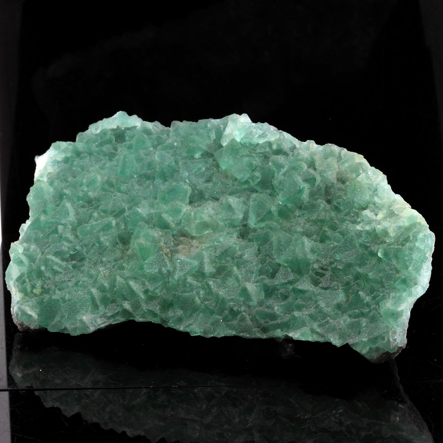 Fluorite. 1075.0 carats. El Papiol, Barcelona, Espagne