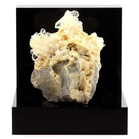 Quartz à Ame (faden quartz) + Calcite. 662.9 carats. La Table, Chambéry, France