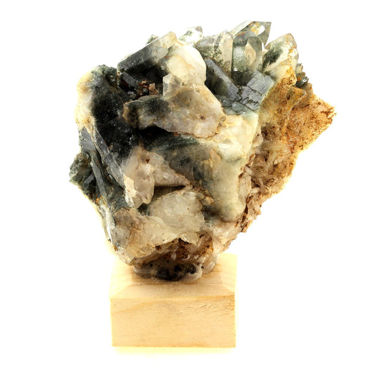 Quartz, Chlorite. 845.8 carats. La Léchère, Tarentaise, Savoie, France