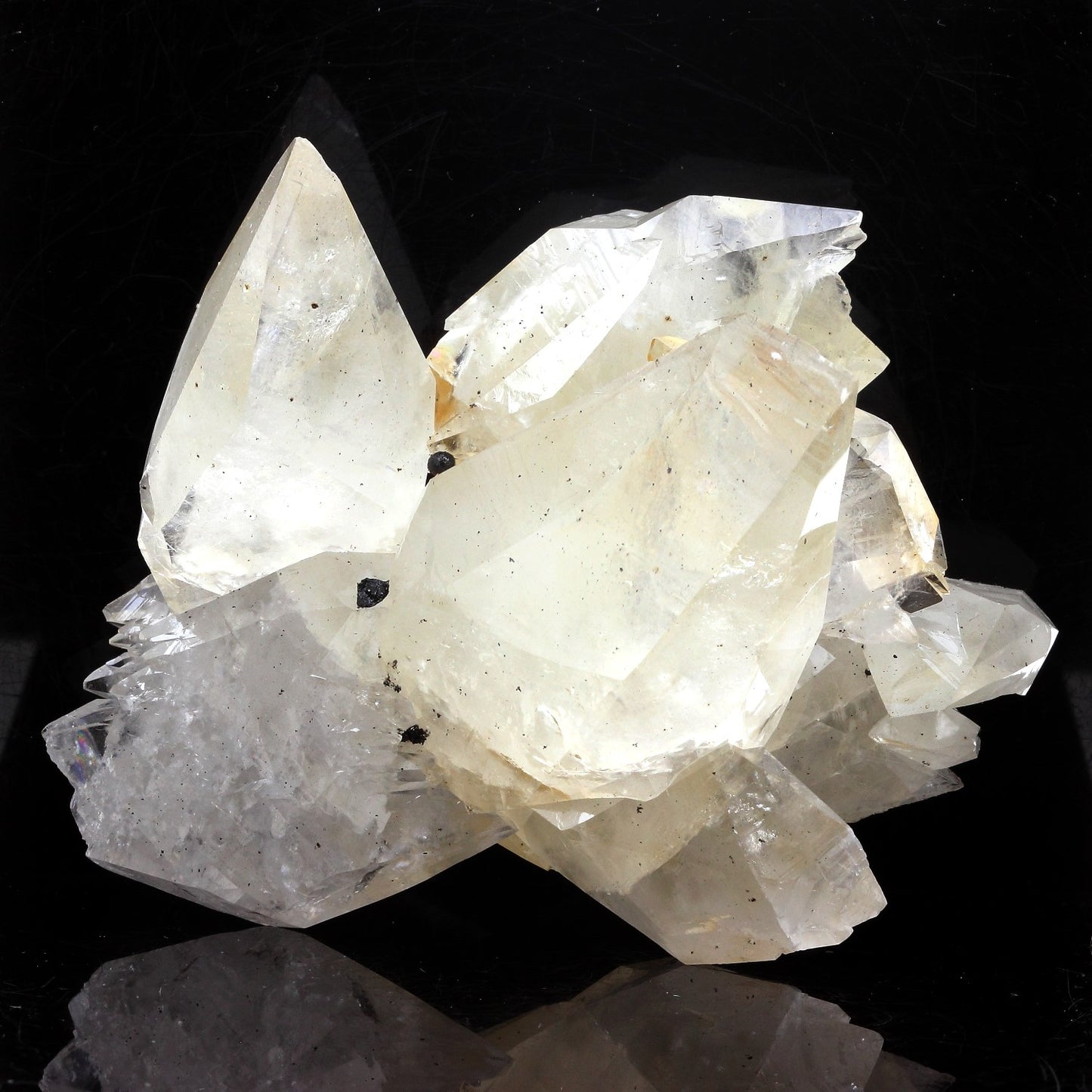 Calcite. 866.0 carats. Elmwood mine, Carthage, Tennessee, USA