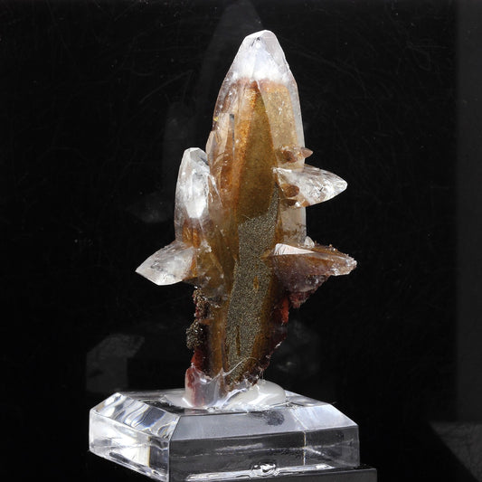 Calcite. 246.0 carats. Leiping Mine, Hunan Province, Chine