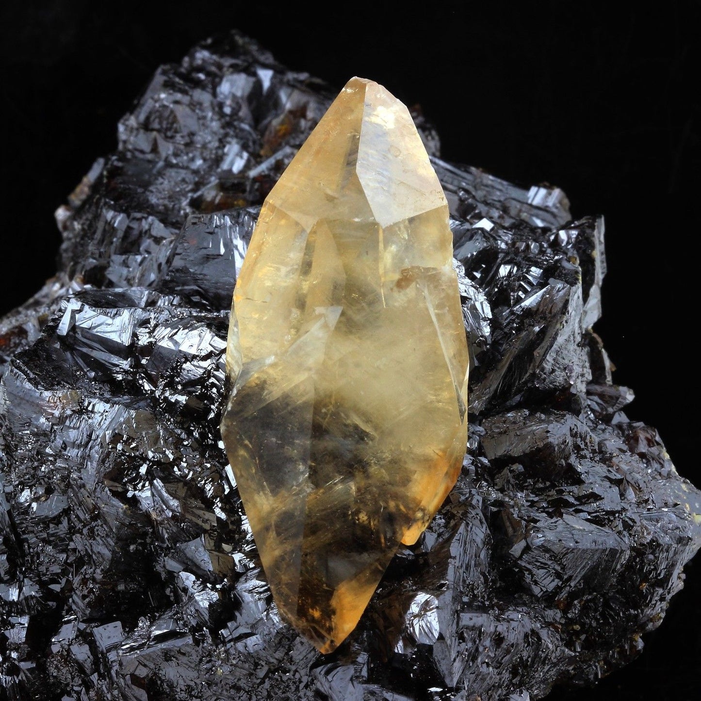Calcite + Sphalerite. 2947.0 carats. Elmwood mine, Carthage, Tennessee, USA