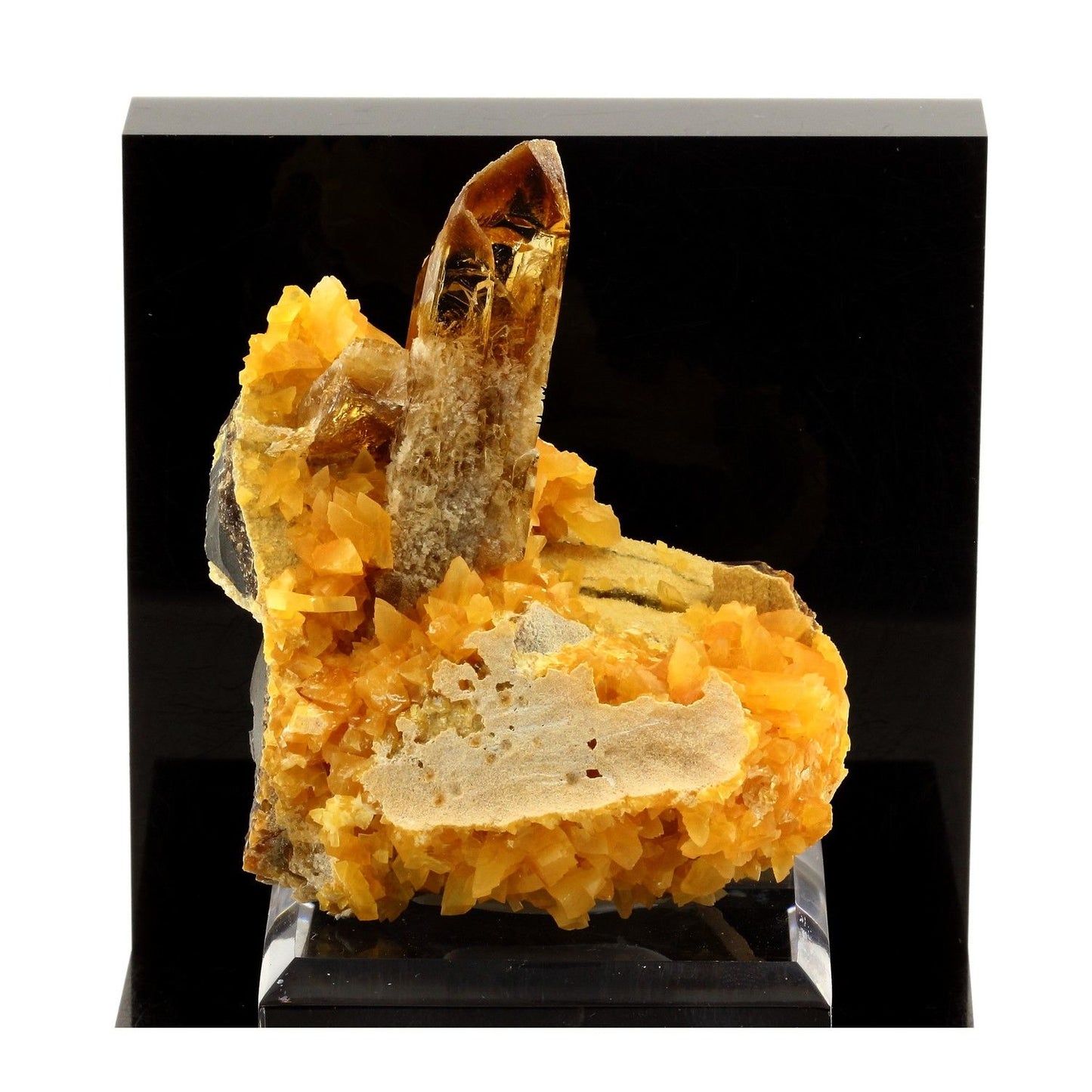 Baryte + Calcite. 1994.5 carats. Elk Creek locality, South Dakota, USA