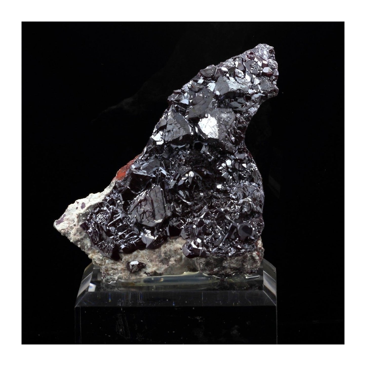 Cuprite. 994.5 carats. Milpillas Mine, Sonora, Mexique