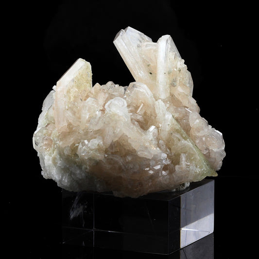 Apophyllite. 1172.0 carats. Pune, Maharashtra, Inde
