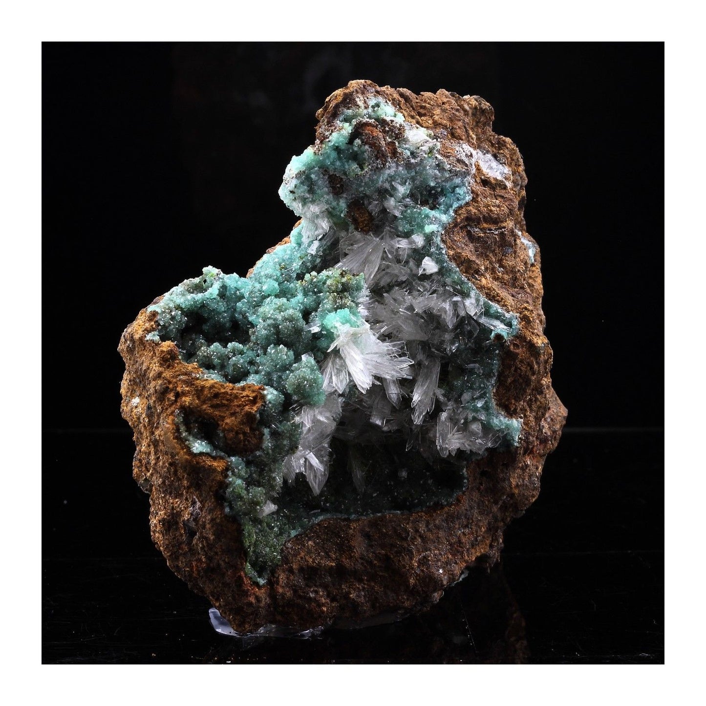 Cuproadamite + Hemimorphite. 1424.5 carats. Mexique