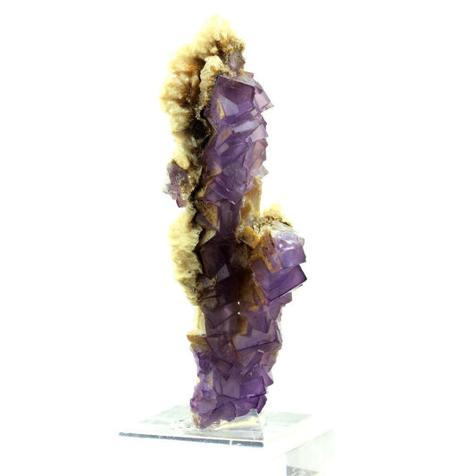 Fluorite. 456.0 carats. Weishan Co., Dali, Yunnan, Chine