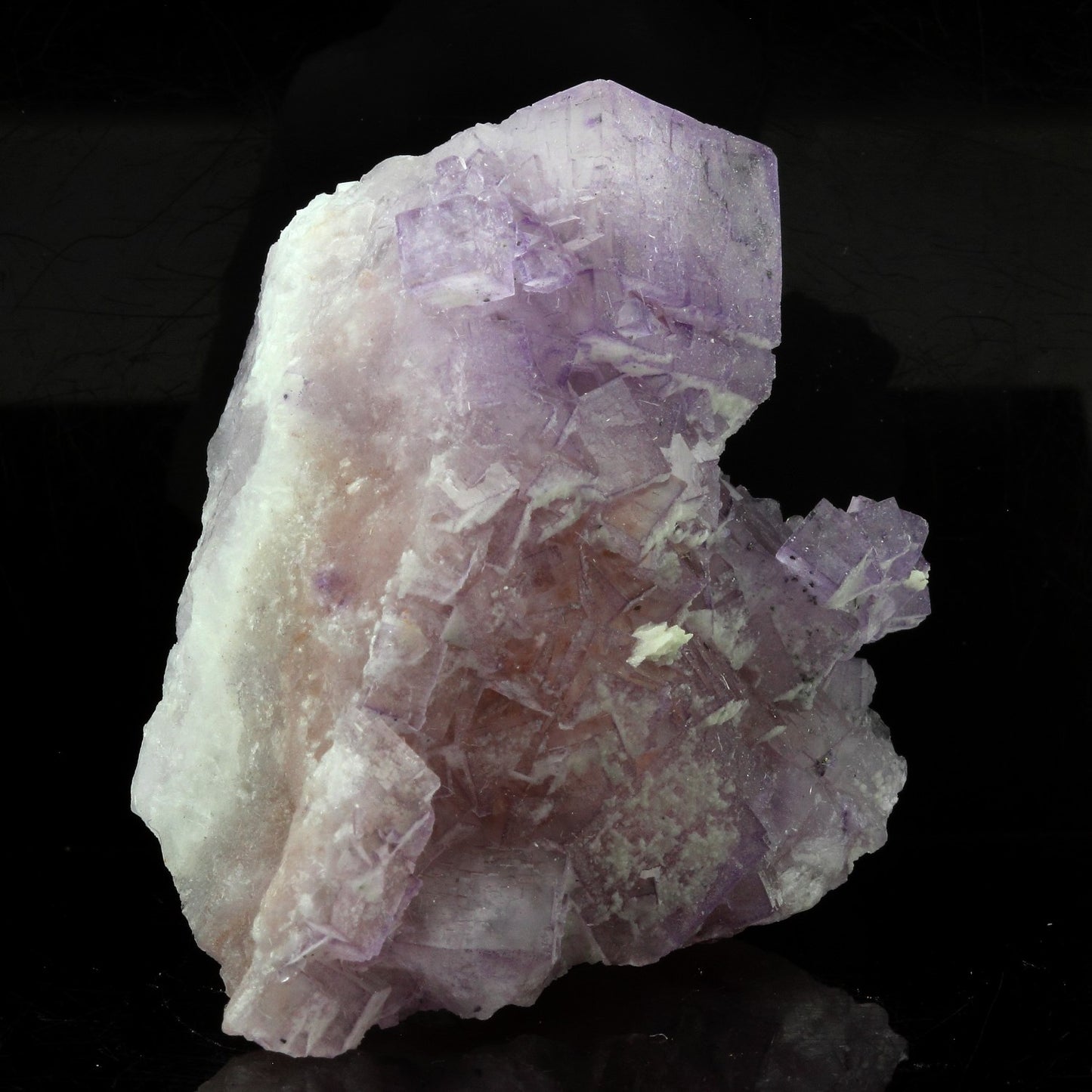 Fluorite. 473.2 carats. Fontsante Mine, Var, France