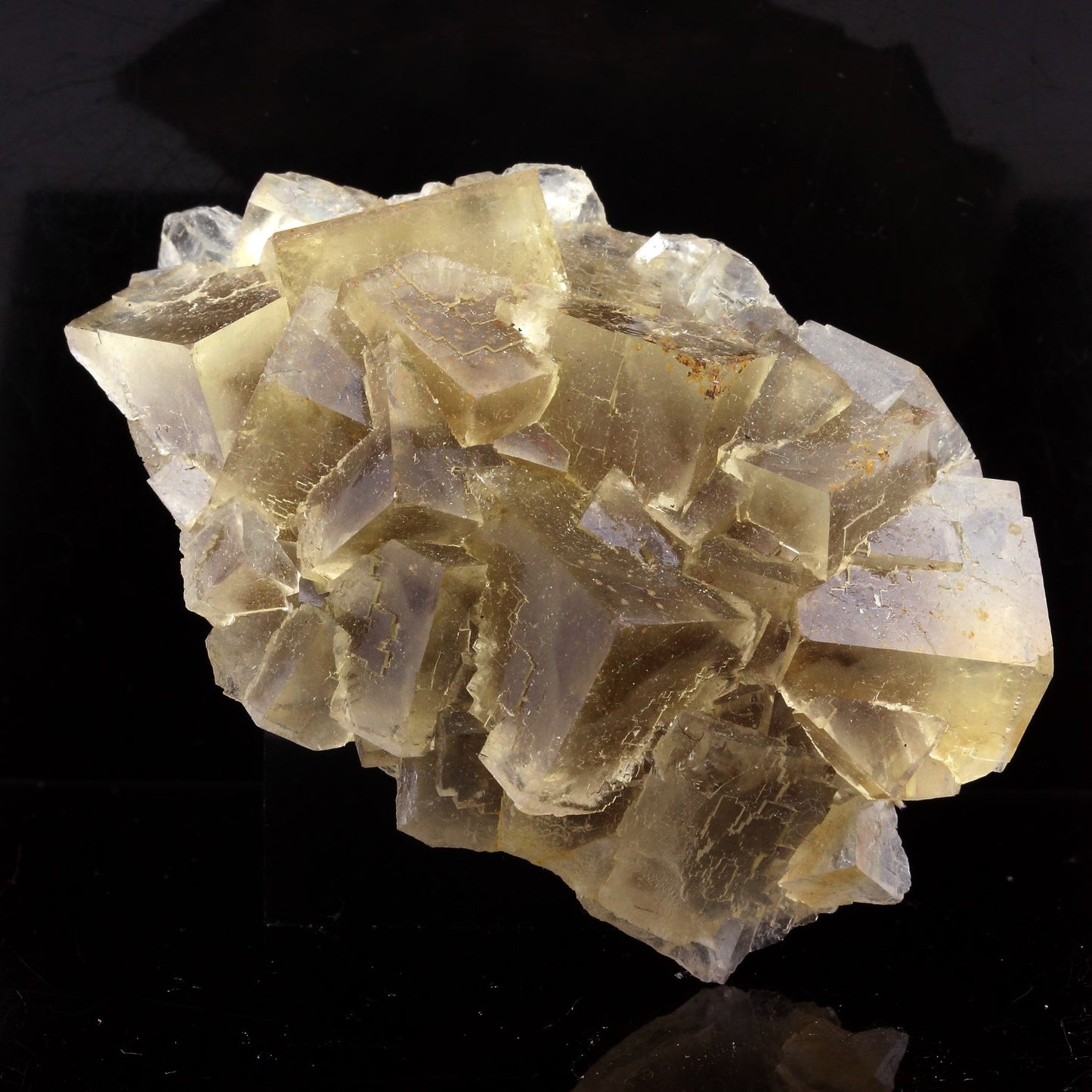 Fluorite. 392.6 carats. Arbouet, Pyrénées-Atlantiques, France
