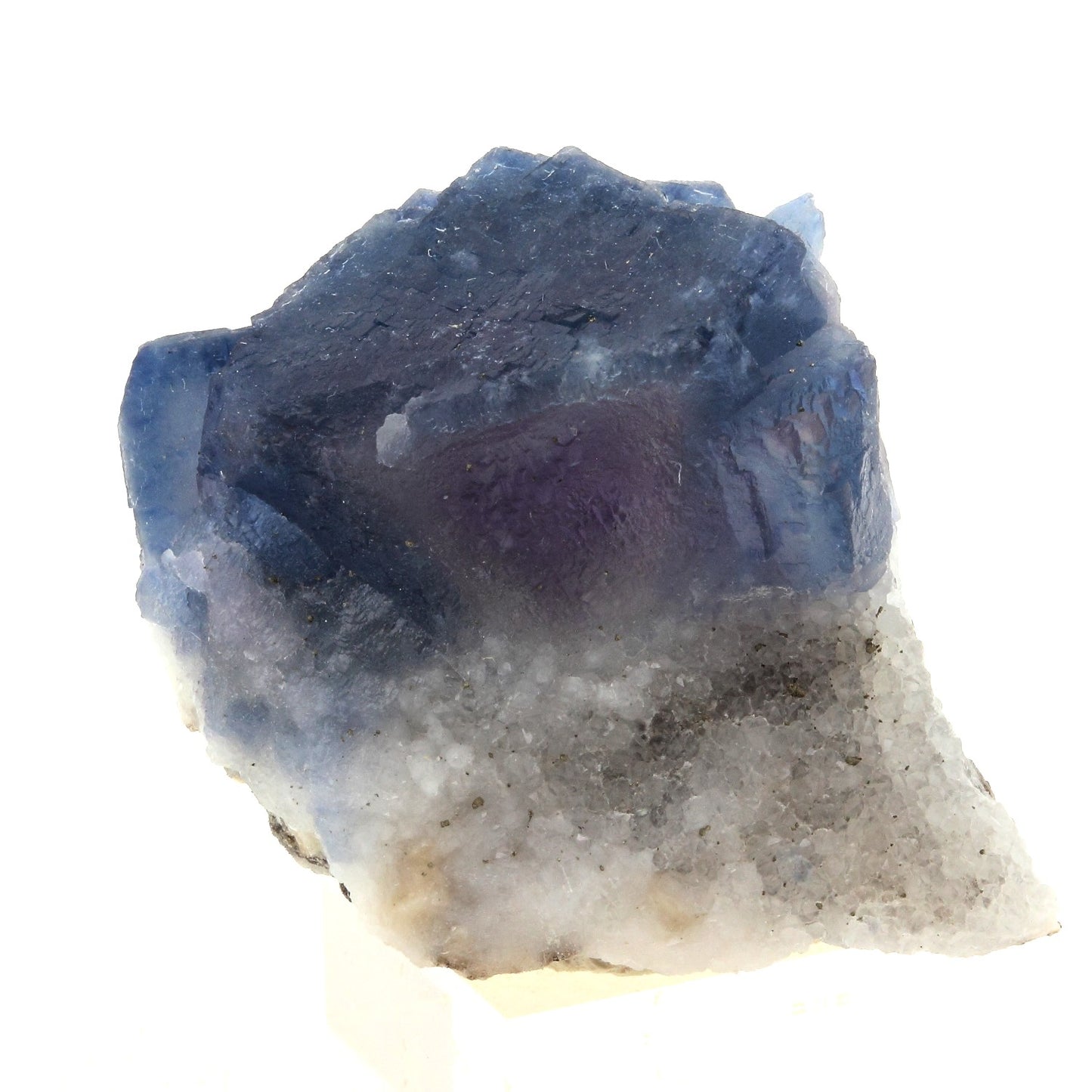 Fluorite Bleue. 160.0 carats. Fontsante Mine, Var, France