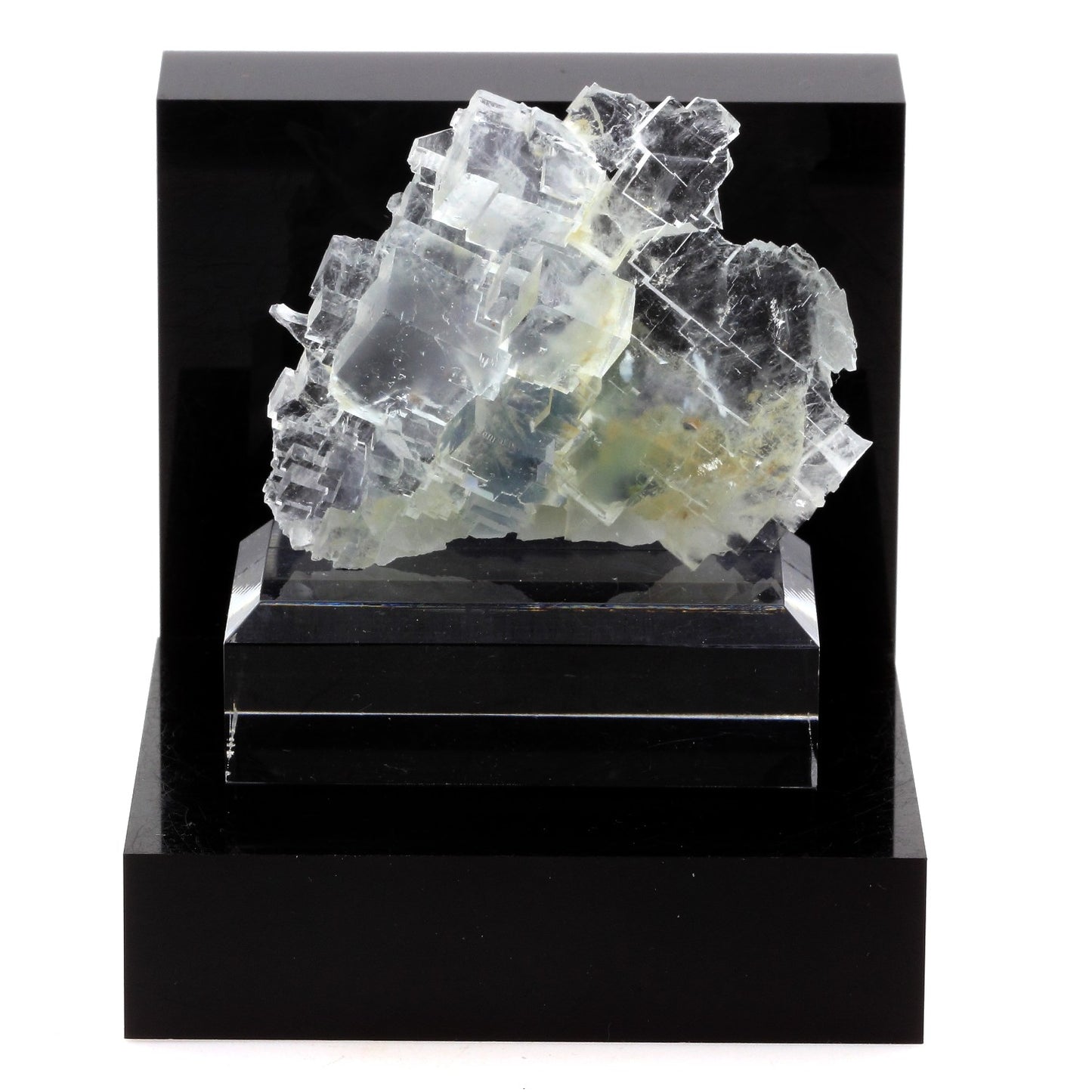 Fluorite. 496.9 carats. Pratclaux, Langeac, Haute-Loire, France