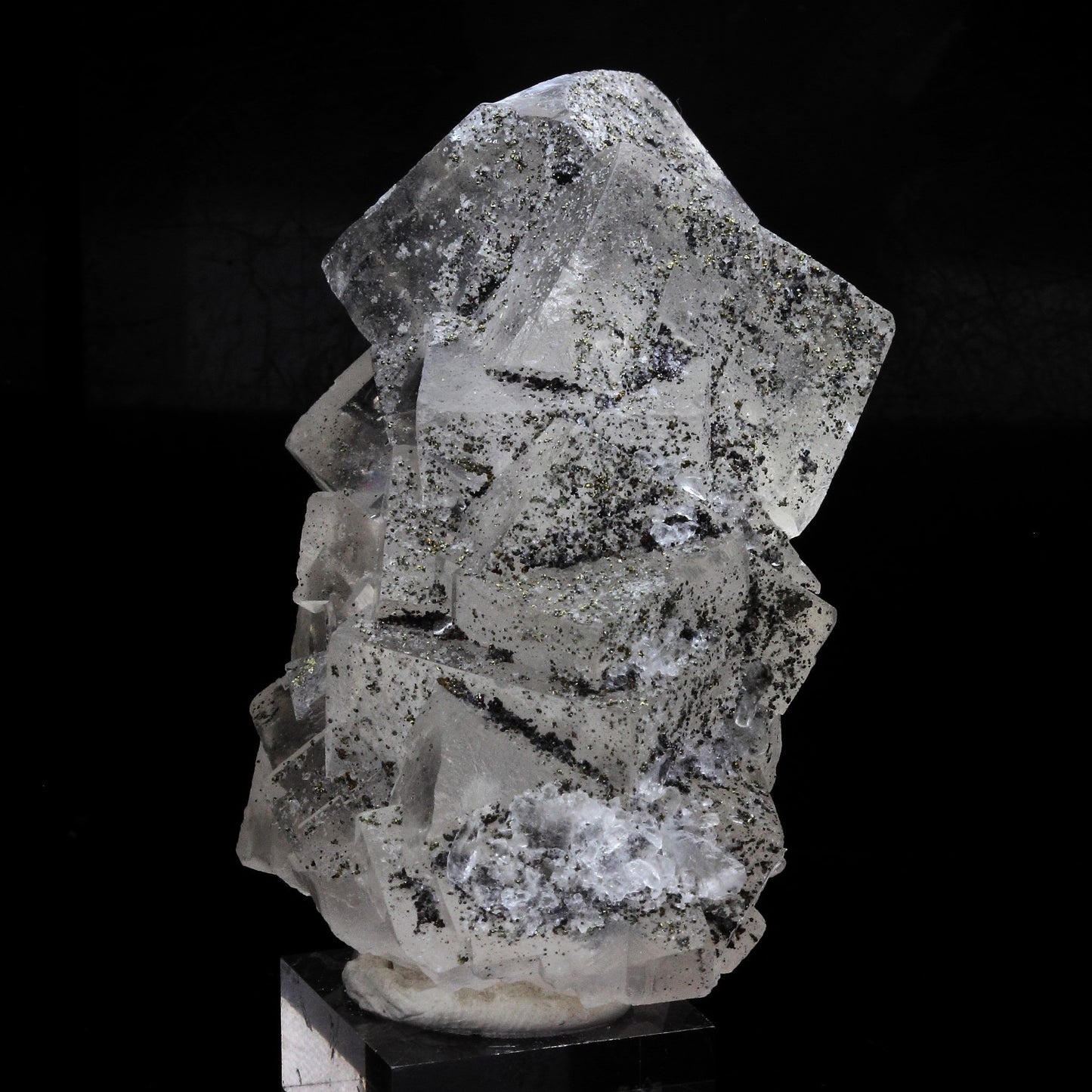 Fluorite Stalactite + Sphalerite. 446.6 carats. Fontsante Mine, Var, France
