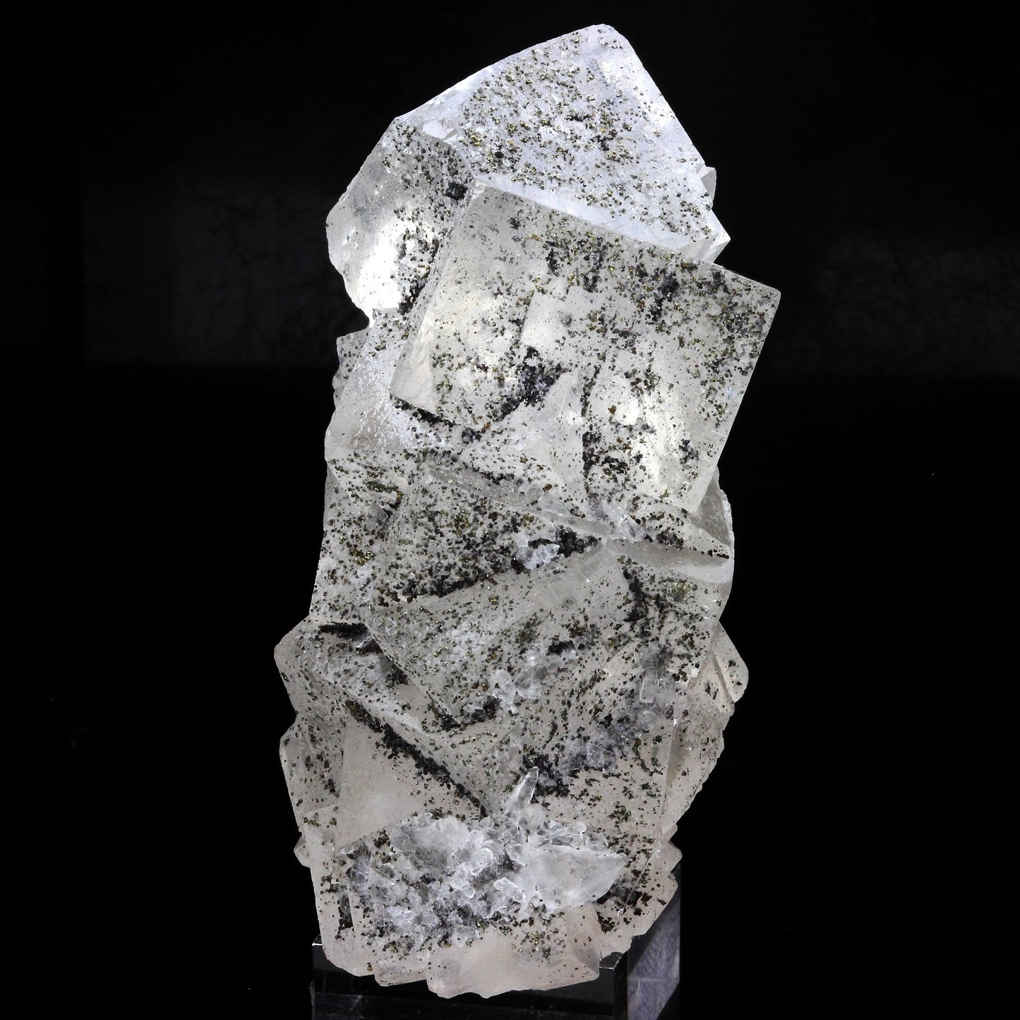 Fluorite Stalactite + Sphalerite. 446.6 carats. Fontsante Mine, Var, France