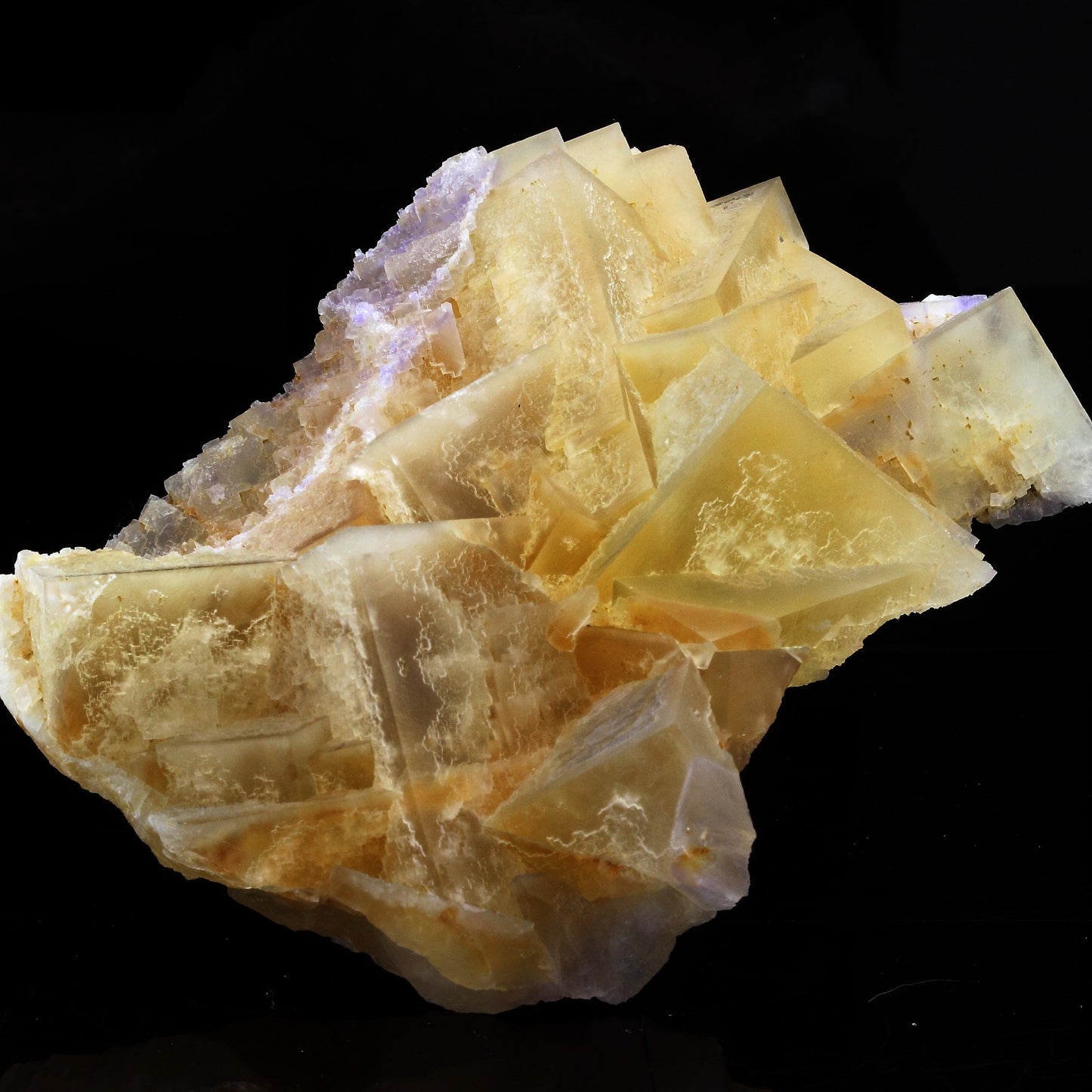 Fluorite. 2214.0 carats. Arbouet, Pyrénées-Atlantiques, France
