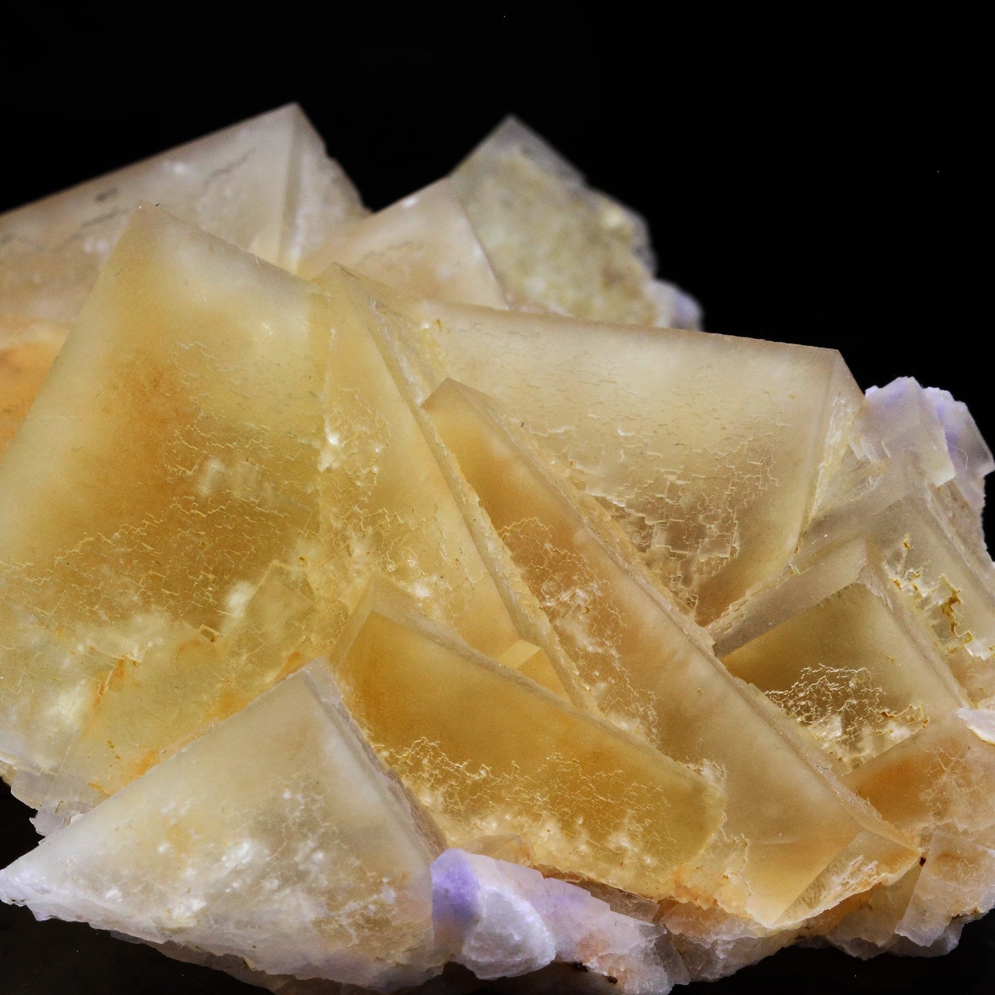 Fluorite. 2214.0 carats. Arbouet, Pyrénées-Atlantiques, France