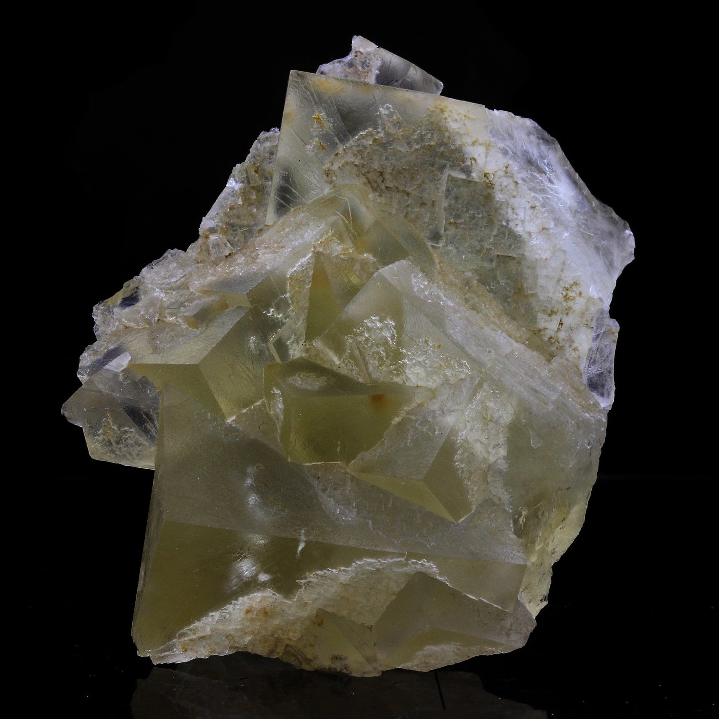 Fluorite. 1337.0 carats. Arbouet, Pyrénées-Atlantiques, France