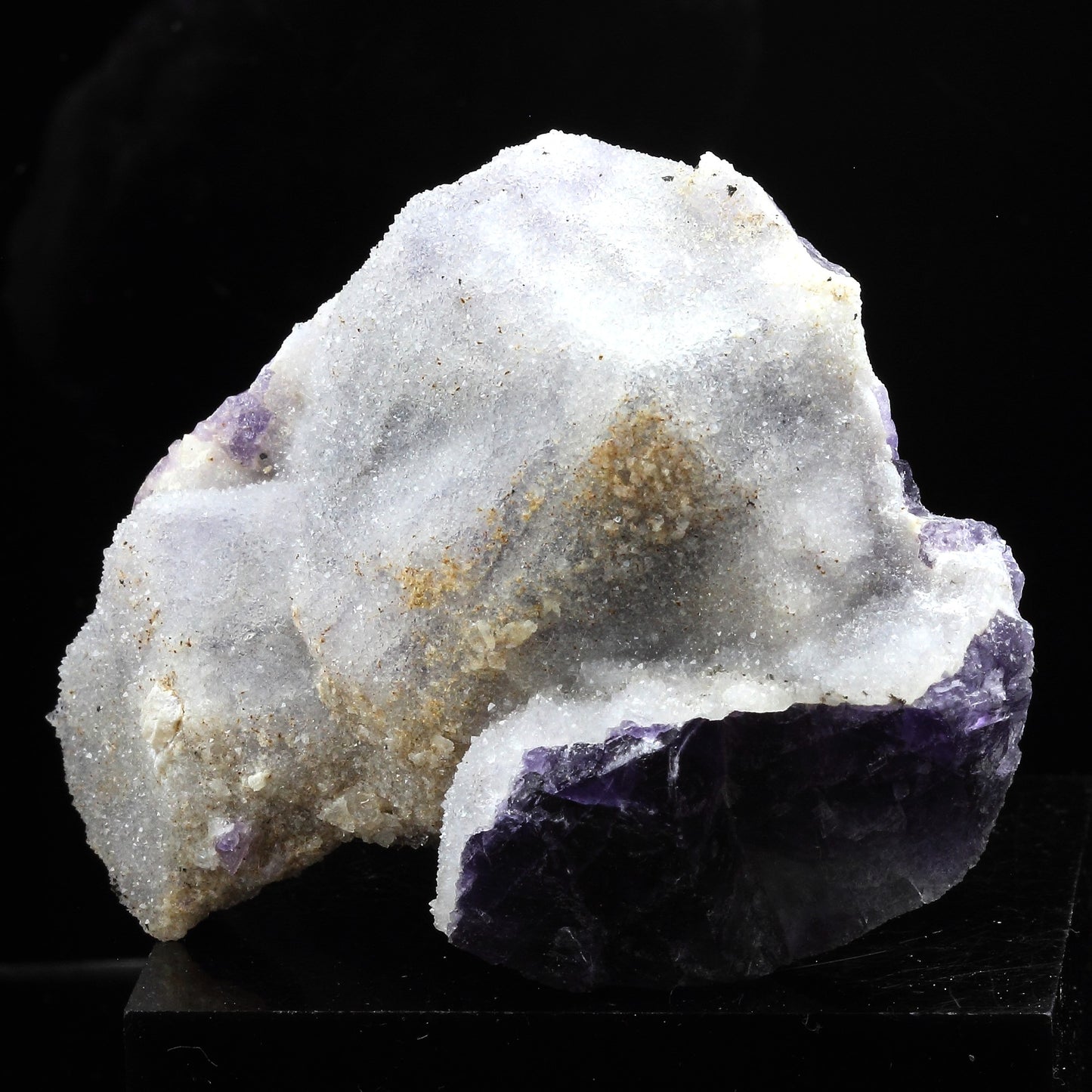 Quartz, Fluorite. 396.5 carats. Pont des Bouyges, Corrèze, France