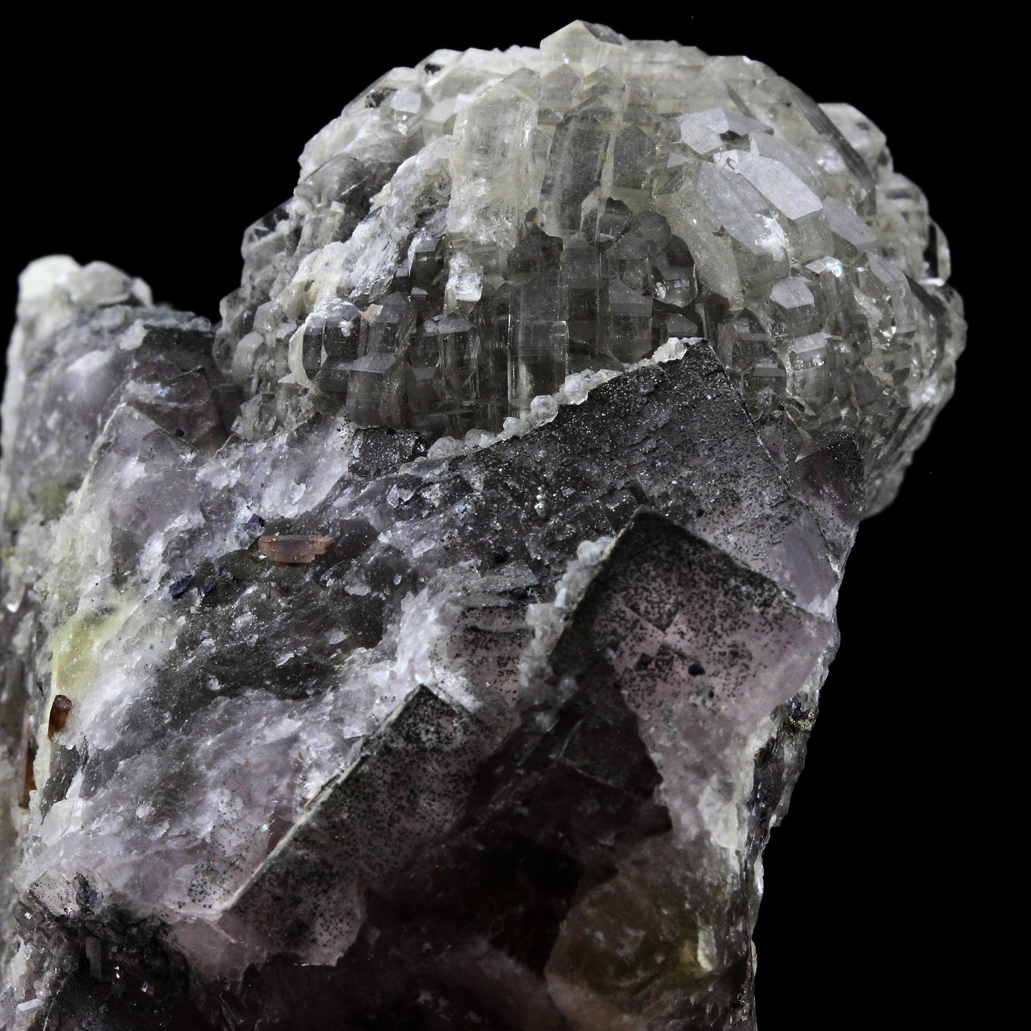 Fluorite, Baryte, Pyromorphite. 1515.5 carats. Le Rossignol, Chaillac, Indre, France