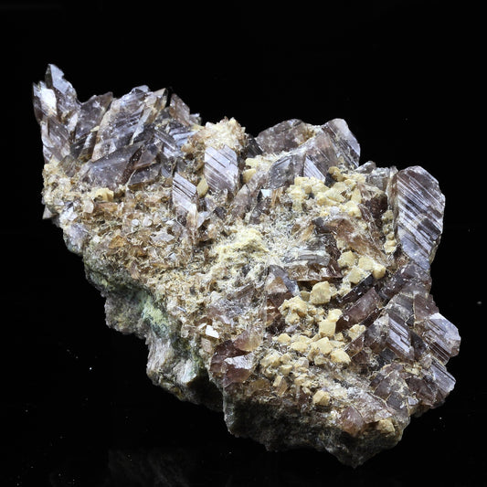 Axinite + Prehnite. 723.5 carats. Chamrousse, Belledonne, Isère, France