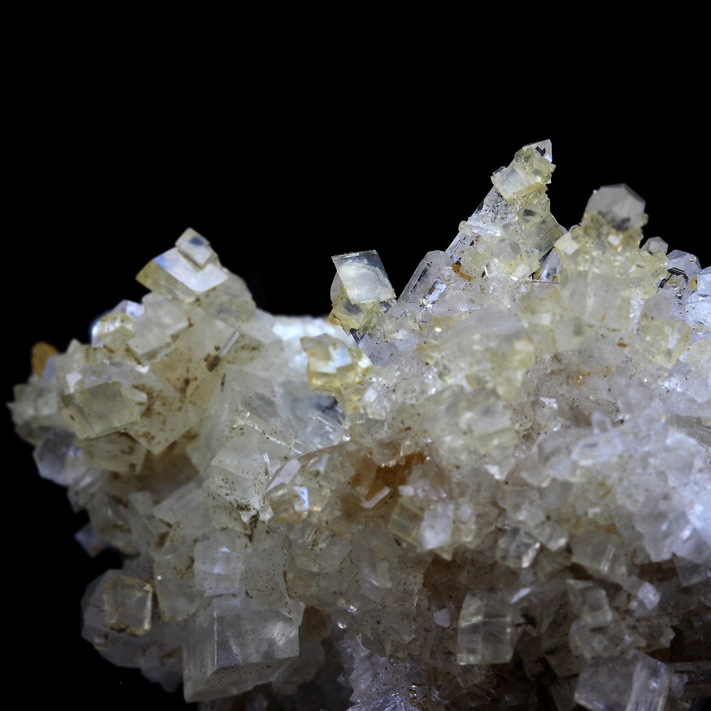 Quartz + Dolomite. 115.0 carats. Saint-Pierre-de-Mésage, Vizille, France