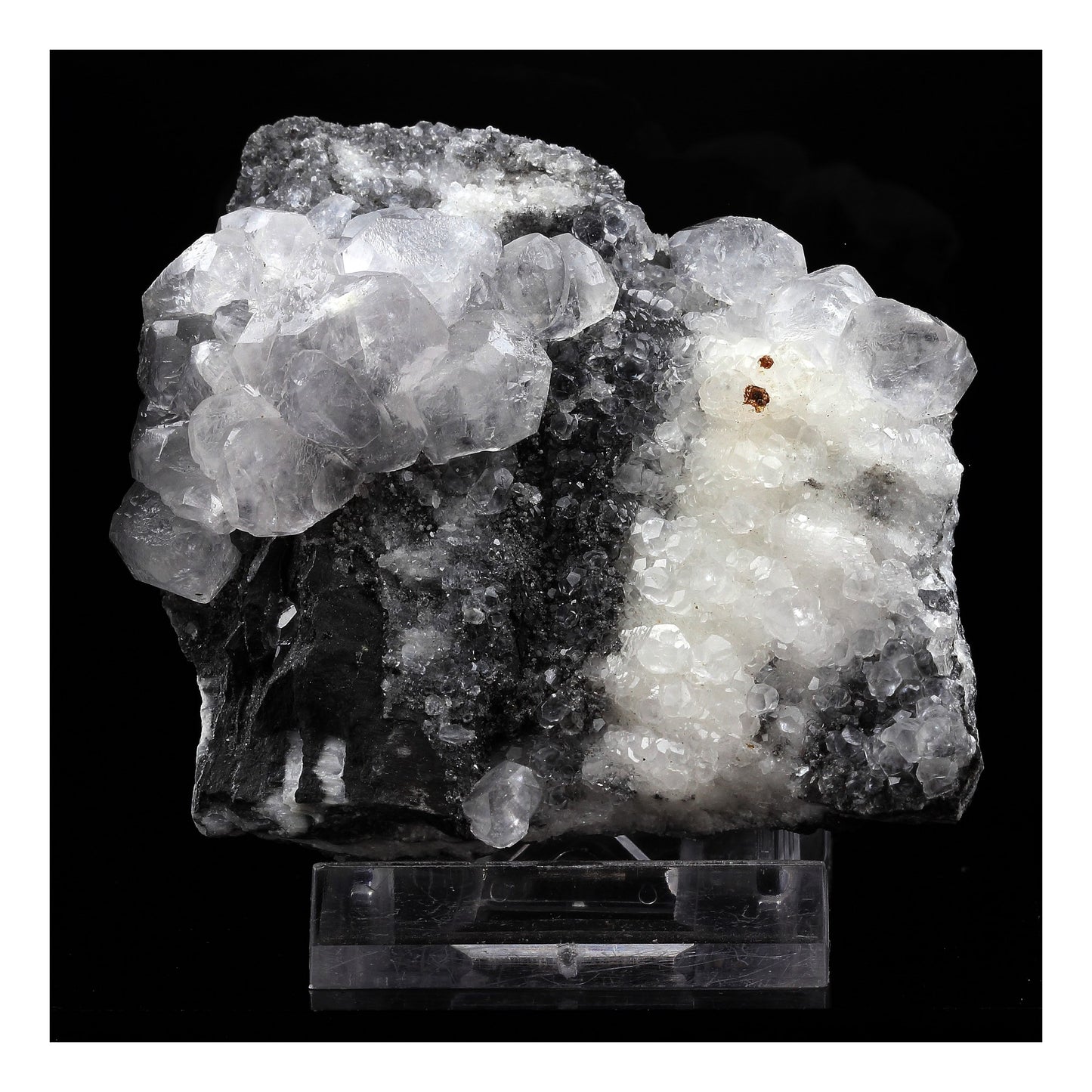 Calcite. 394.5 carats. Vaugelas, Villard St Christophe, Isère, France