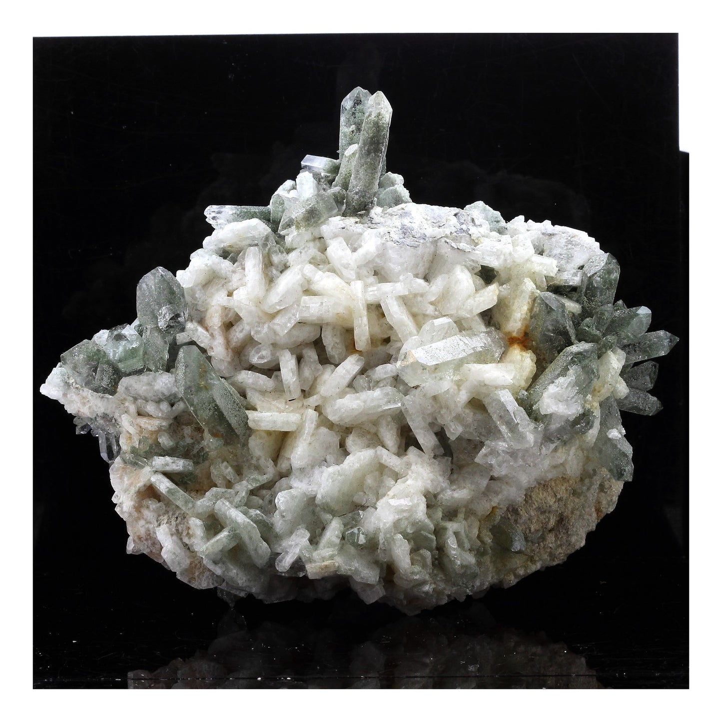 Quartz + Albite, 1074.5 carats, Massif des Grandes Rousses, Isère, Auvergne-Rhône-Alpes, France