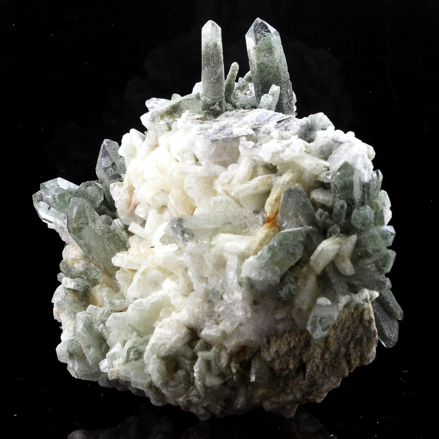 Quartz + Albite, 1074.5 carats, Massif des Grandes Rousses, Isère, Auvergne-Rhône-Alpes, France