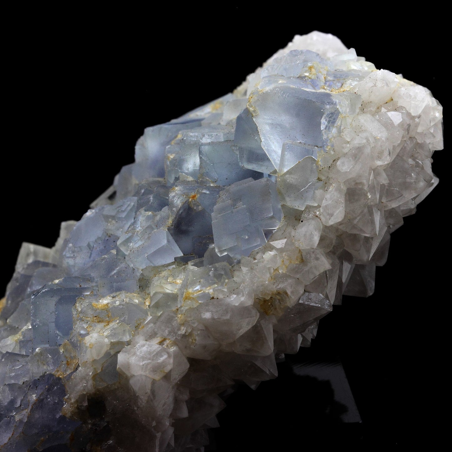 Fluorite. 2677.5 carats. Mont-Roc, Tarn, France
