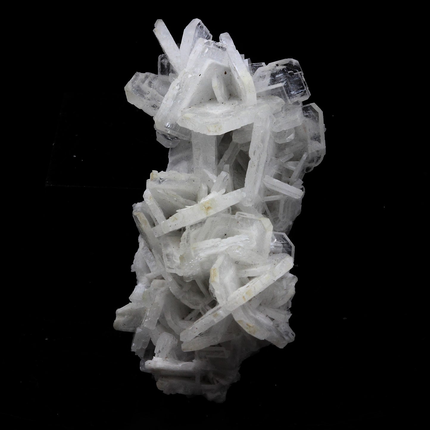 Baryte. 96.5 carats. La Mure, Isère, France