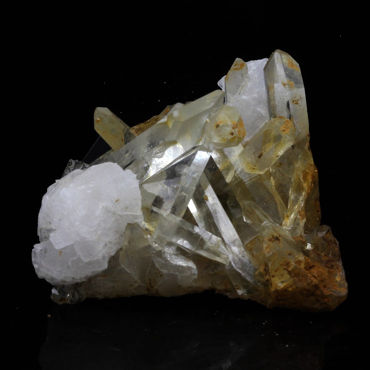 Calcite + Quartz. 151.5 carats. Maronne, La Garde-en-Oisans, France
