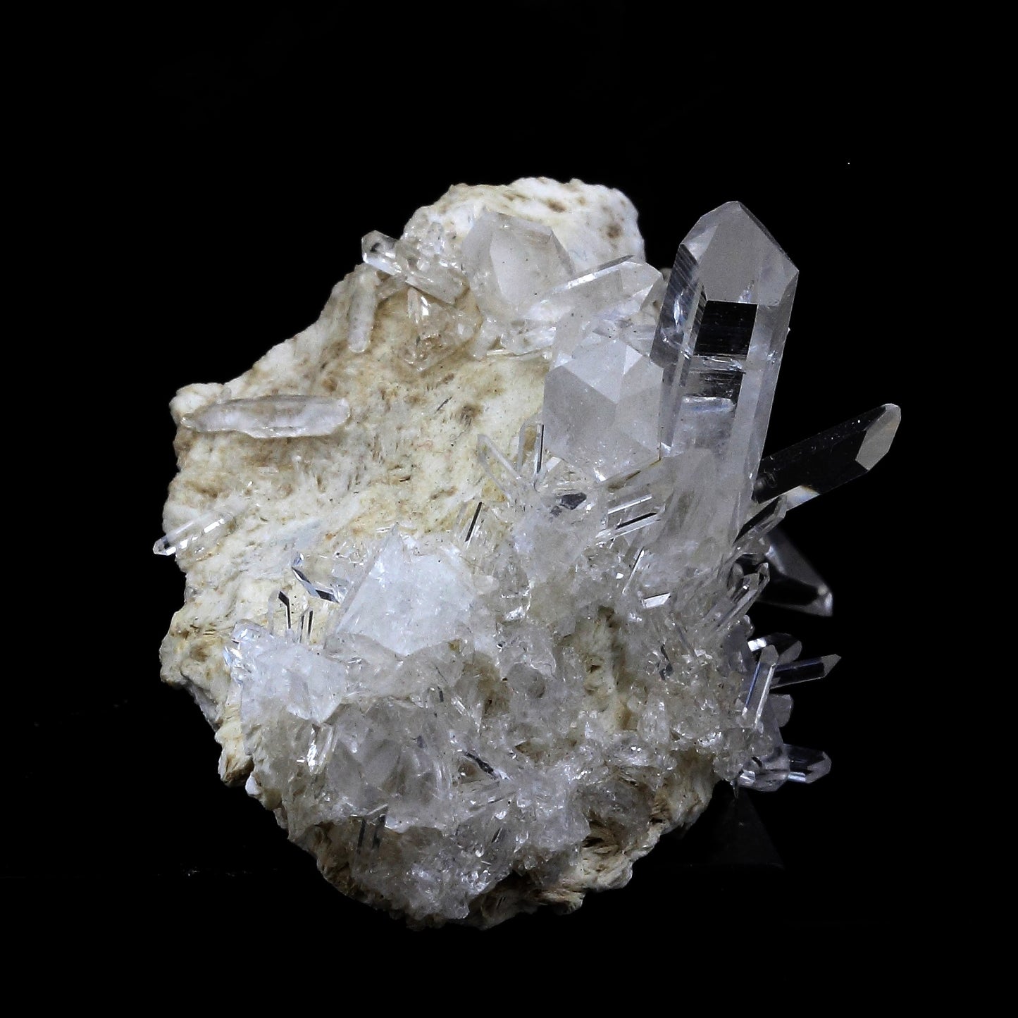 Quartz + Baryte. 244.0 carats. Le Ribot, L'Alpe d'Huez, Isère, France