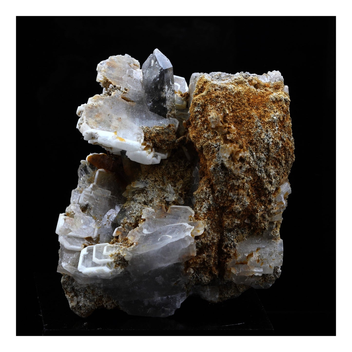 Quartz + Baryte. 524.5 carats. La Mure, Isère, France