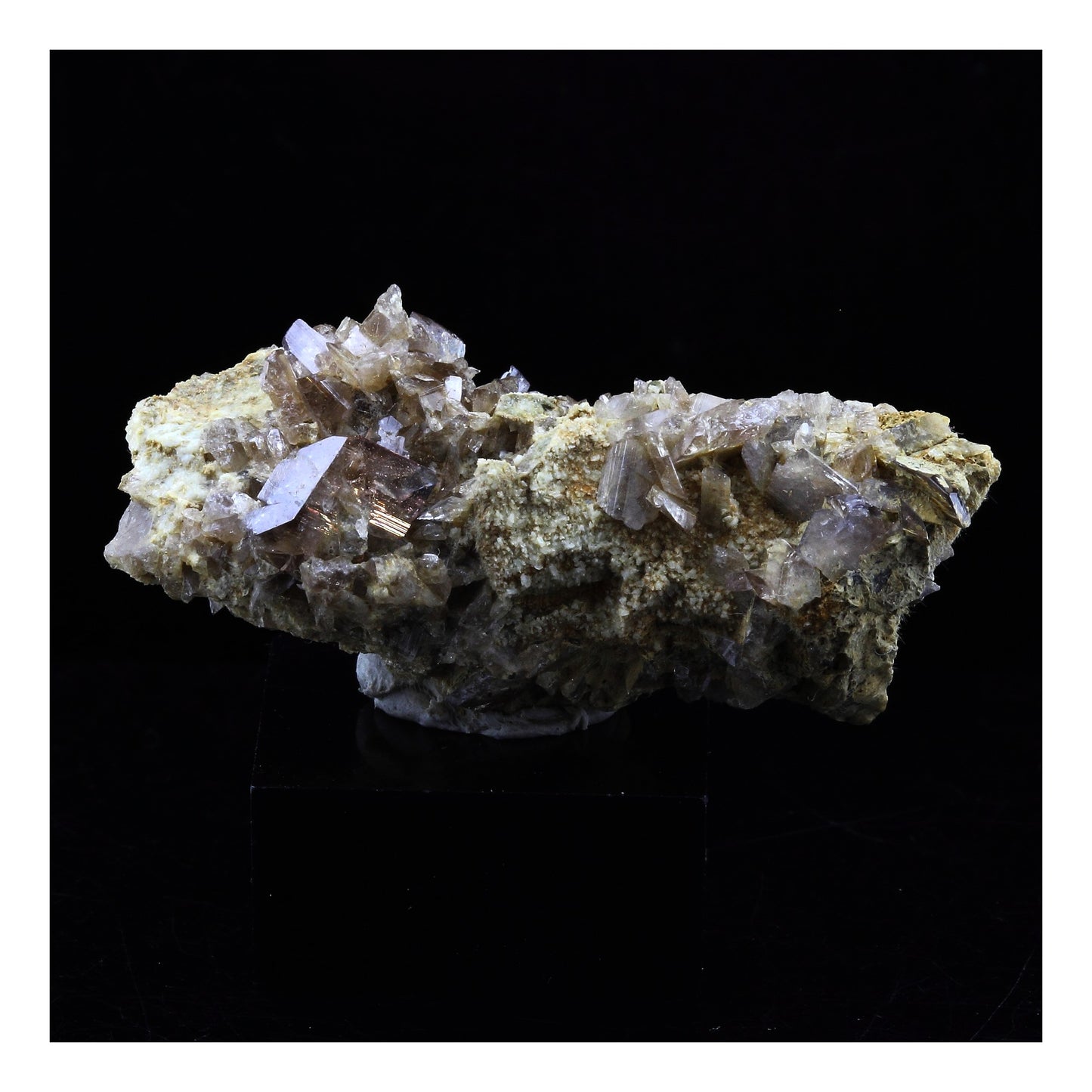 Axinite. 46.5 carats. La Balme d'Auris, Bourg d'Oisans, Isère, France