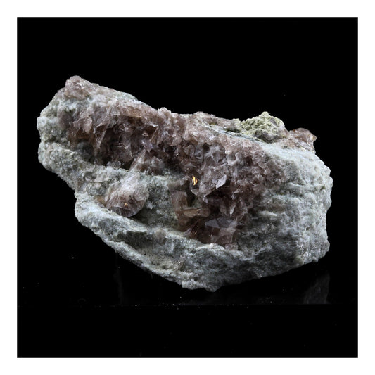 Axinite. 128.0 carats. La Balme d'Auris, Bourg d'Oisans, Isère, France