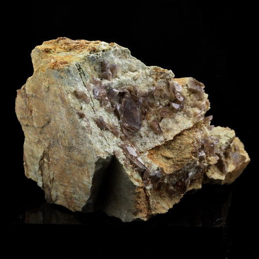 Axinite. 577.5 carats. La Balme d'Auris, Bourg d'Oisans, Isère, France