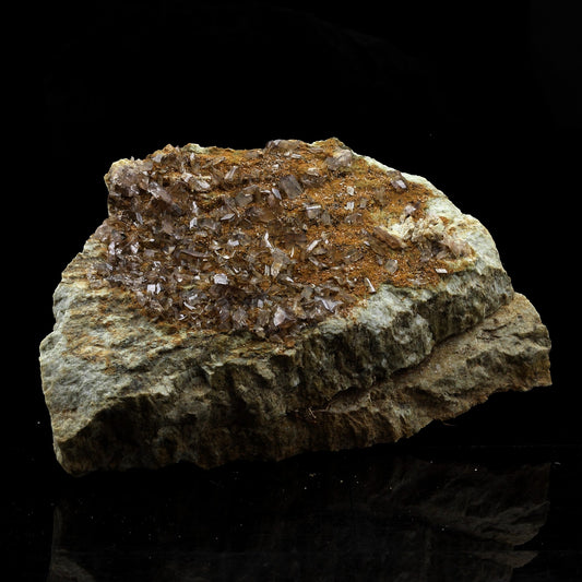 Axinite. 745.5 carats. La Balme d'Auris, Bourg d'Oisans, Isère, France