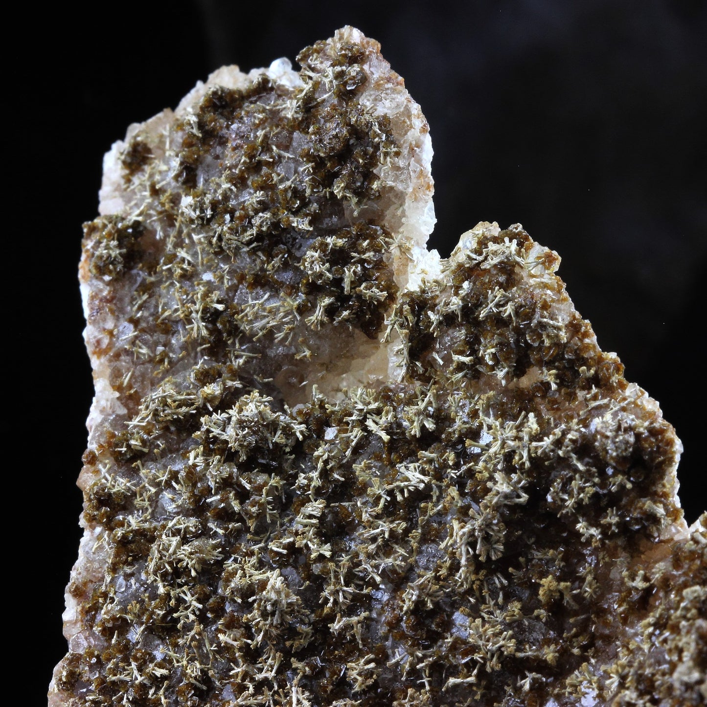 Endlichite + Calcite. 1241.5 carats. Erupción Mine, Los Lamentos Mts, Mexique