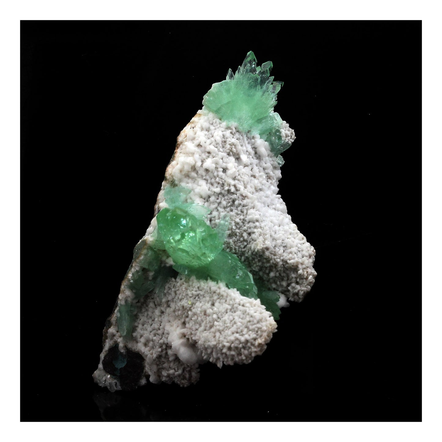 Apophyllite. 263.0 carats. Pune, Maharashtra, Inde