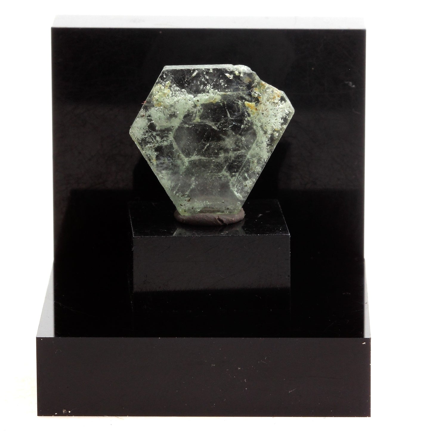 Béryl vert (tranche polie). 12.15 carats. Tsaramasoandro, Analamanga, Madagascar