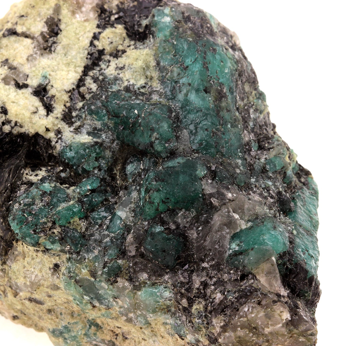 Emeraude. 1337.5 carats. Irondro, Mananjary, Madagascar