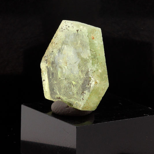 Béryl vert (tranche polie). 9.46 carats. Fitampito, Ikalamavony, Madagascar