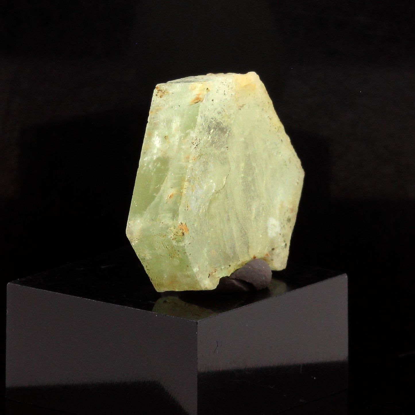Béryl vert (tranche polie). 13.00 carats. Fitampito, Ikalamavony, Madagascar